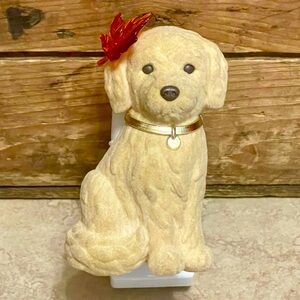 BBW Dog With Fall Leaf Wallflower